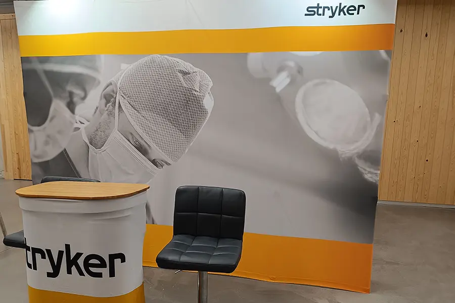 Banner Roll Up Stryker