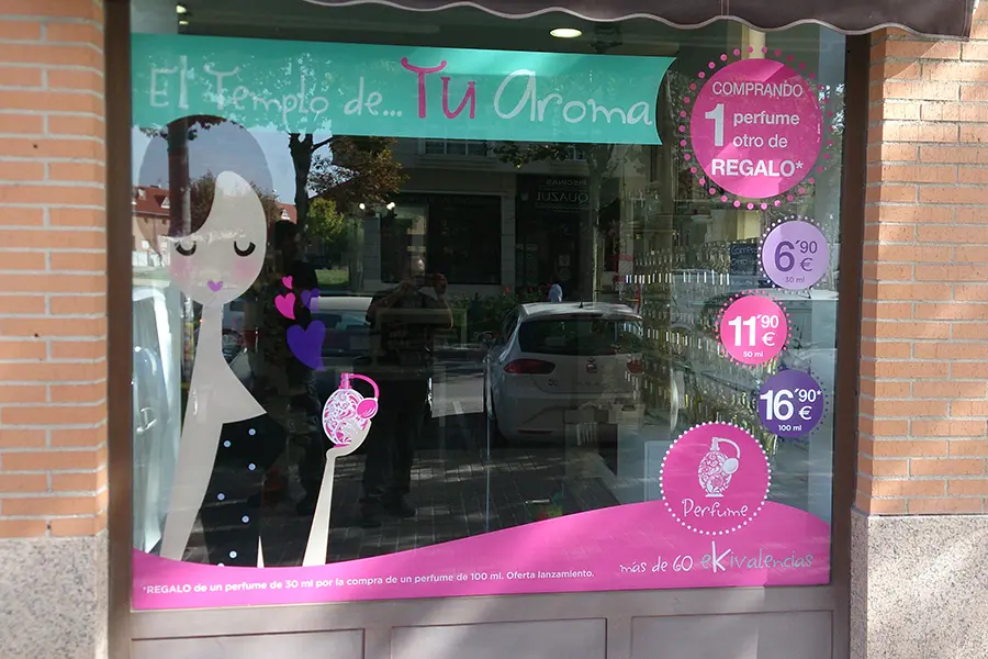 Vinilo decorativo El templo de tu aroma